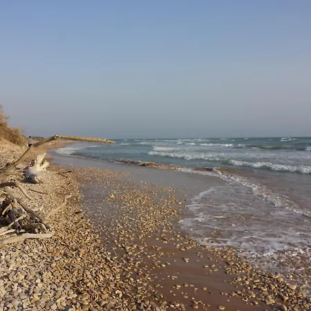 Lo Scalo 2.0 مارينا دي راغوزا