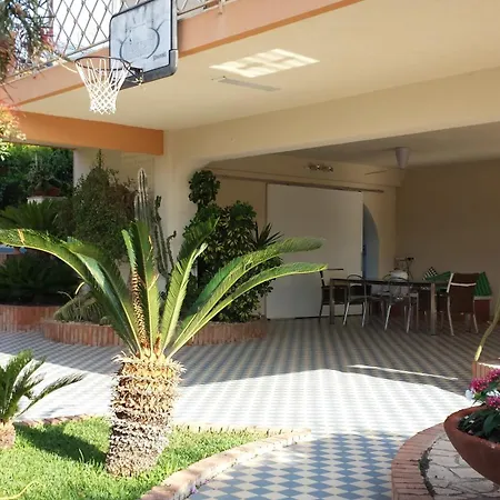 Pensión Lo Scalo 2.0 *