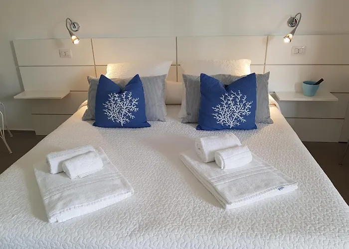 Lo Scalo 2.0 Pensión Marina di Ragusa